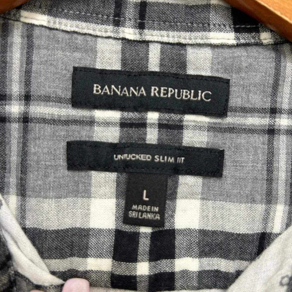 Banana Republic Mens Large Grey Black Plaid Untucked Slim Fit Button Down Shirt